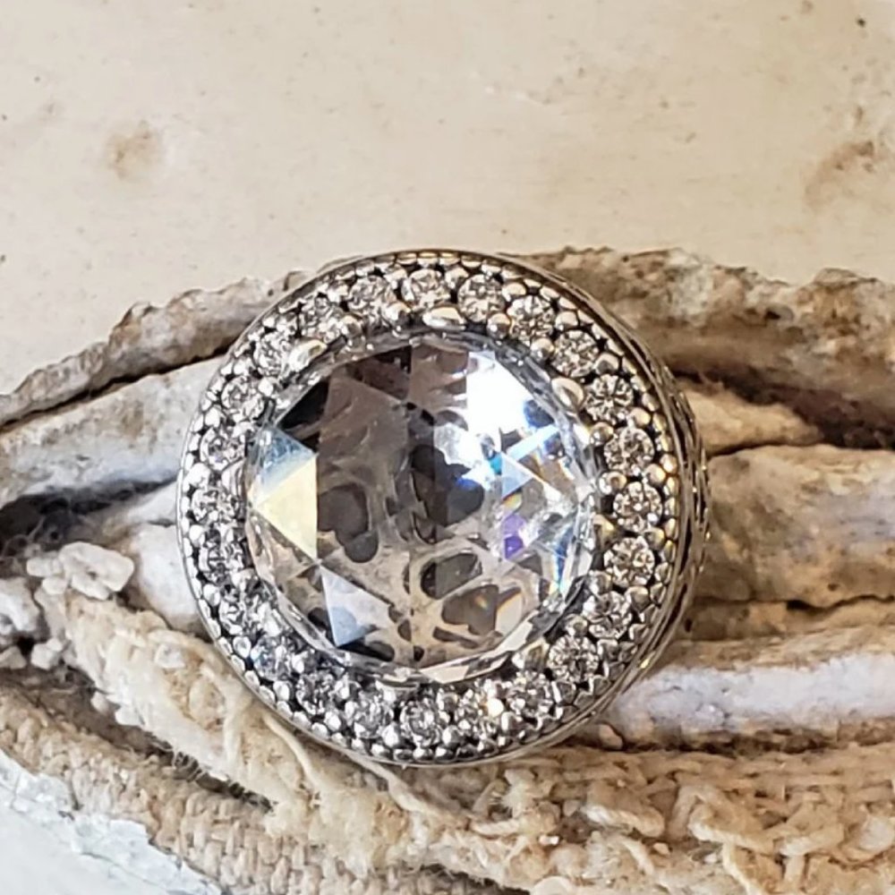 Pandora Radiant Hearts Clip Clear Cubic Zirconia Sterling Silver